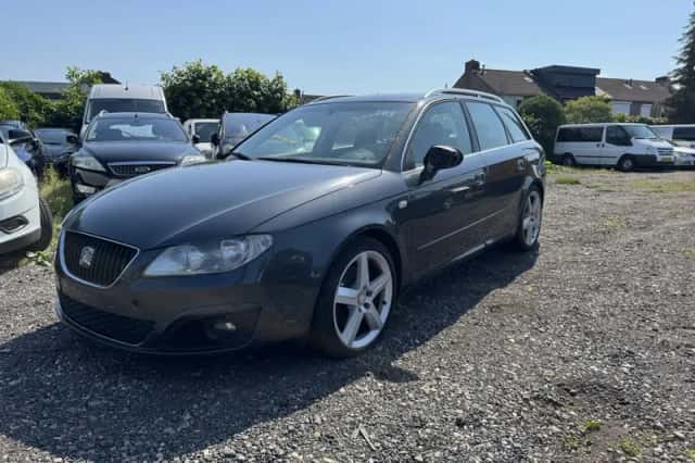 SEAT Exeo (2010) thumbnail 2