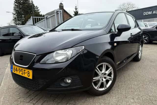 SEAT Ibiza (2011) thumbnail 4