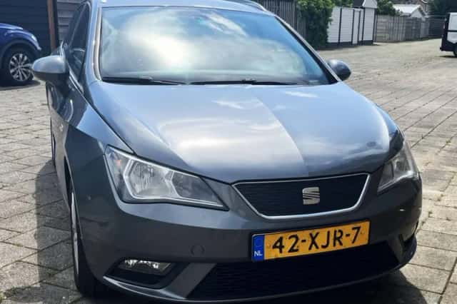 SEAT Ibiza (2012) thumbnail 2
