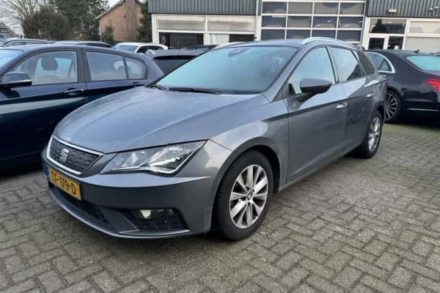 SEAT Leon (2018) thumbnail 5