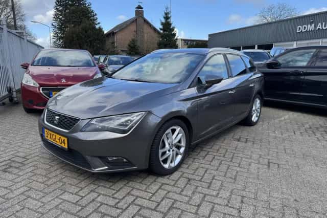 SEAT Leon (2014) thumbnail 2