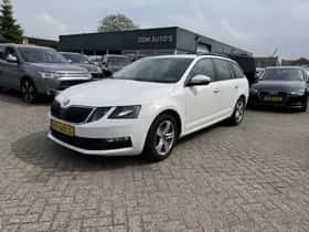 Škoda Octavia (2017) thumbnail 2