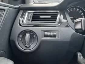 Škoda Rapid (2014) thumbnail 15