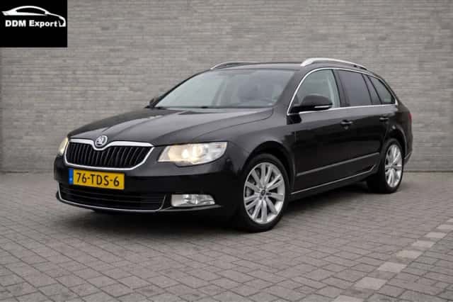 Škoda Superb (2012) thumbnail 1
