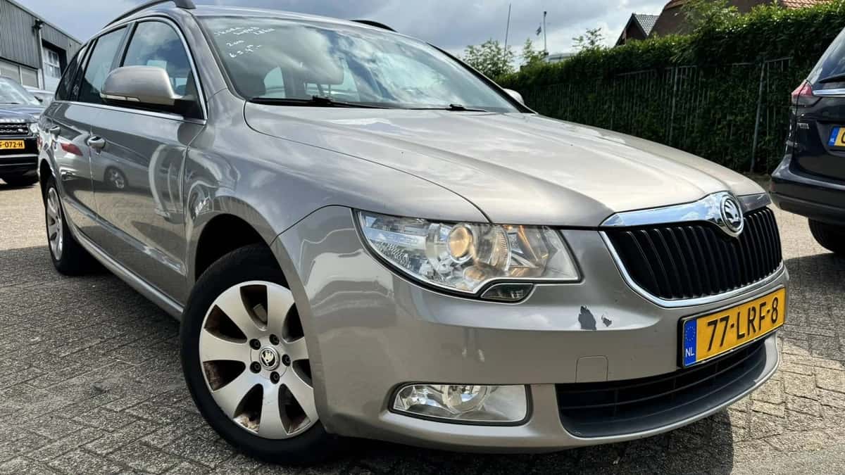 Škoda Superb (2010) — foto 1