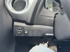 Toyota Auris thumbnail 18