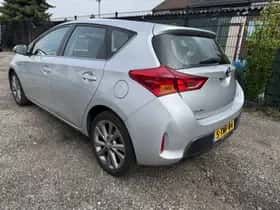 Toyota Auris thumbnail 6