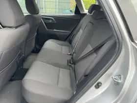 Toyota Auris thumbnail 7