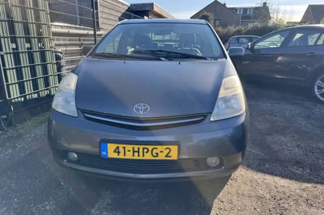Toyota Prius (2009) thumbnail 4