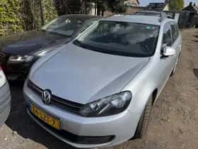 Volkswagen Golf (2010) thumbnail 2