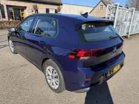 Volkswagen Golf (2022) thumbnail 6