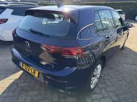 Volkswagen Golf (2022) thumbnail 9