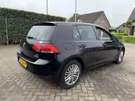 Volkswagen Golf (2015) thumbnail 5
