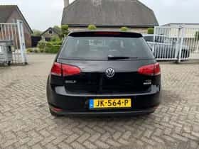 Volkswagen Golf (2015) thumbnail 6