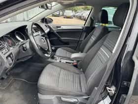 Volkswagen Golf (2015) thumbnail 10