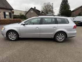 Volkswagen Passat (2013) thumbnail 3