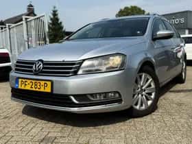 Volkswagen Passat (2013) thumbnail 2