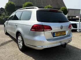 Volkswagen Passat (2013) thumbnail 6