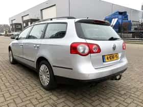 Volkswagen Passat (2010) thumbnail 6