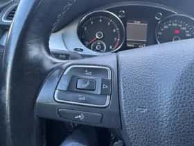 Volkswagen Passat (2012) thumbnail 20