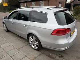 Volkswagen Passat (2012) thumbnail 5