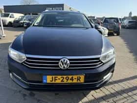 Volkswagen Passat (2016) thumbnail 3