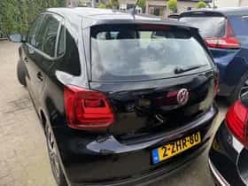 Volkswagen Polo (2015) thumbnail 2