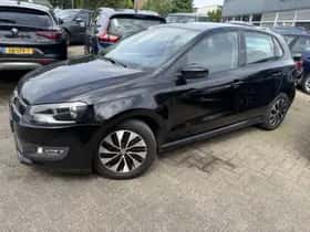 Volkswagen Polo (2015) thumbnail 3