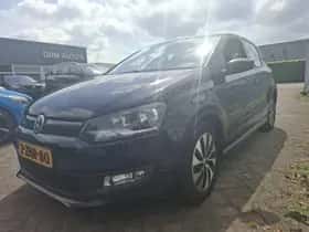 Volkswagen Polo (2015) thumbnail 4