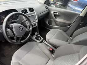 Volkswagen Polo (2015) thumbnail 5