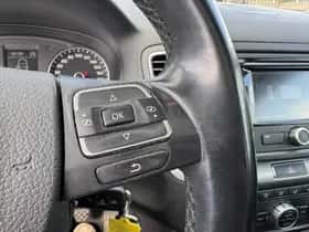 Volkswagen Sharan (2013) thumbnail 15