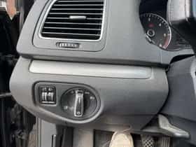 Volkswagen Sharan (2013) thumbnail 19