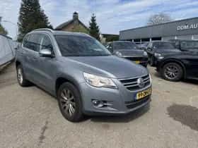 Volkswagen Tiguan (2008) thumbnail 3