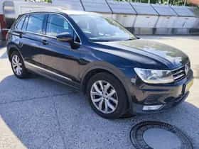 Volkswagen Tiguan (2016) thumbnail 2