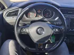 Volkswagen Tiguan (2016) thumbnail 10