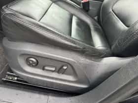 Volkswagen Tiguan (2012) thumbnail 11