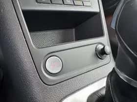 Volkswagen Tiguan (2012) thumbnail 17