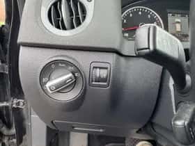 Volkswagen Tiguan (2012) thumbnail 22