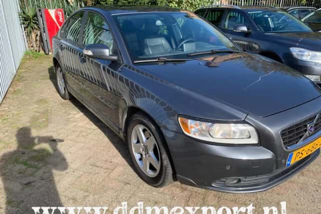 Volvo S40 (2009) thumbnail 1