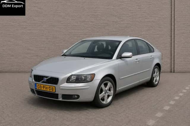 Volvo S40 (2004) thumbnail 1