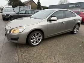 Volvo S60 (2010) thumbnail 5