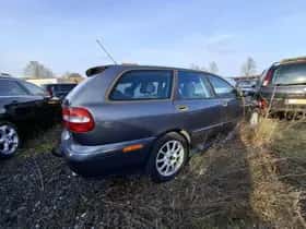 Volvo V40 (2005) thumbnail 2