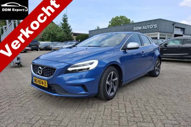 Volvo V40 (2017) thumbnail 1