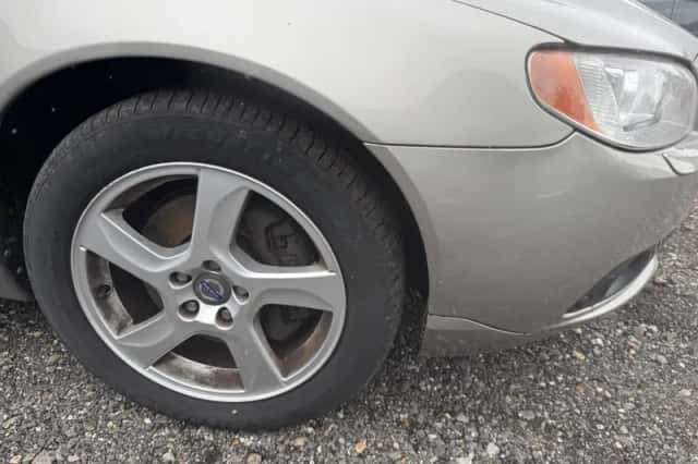 Volvo V70 (2012) thumbnail 4