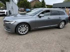 Volvo V90 (2018) thumbnail 2