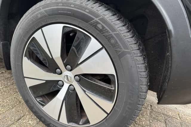 Volvo XC40 (2021) thumbnail 4