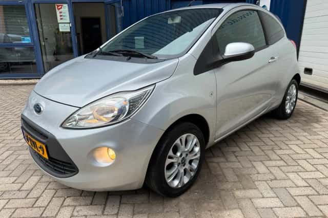 Ford Ka (2010) thumbnail 3