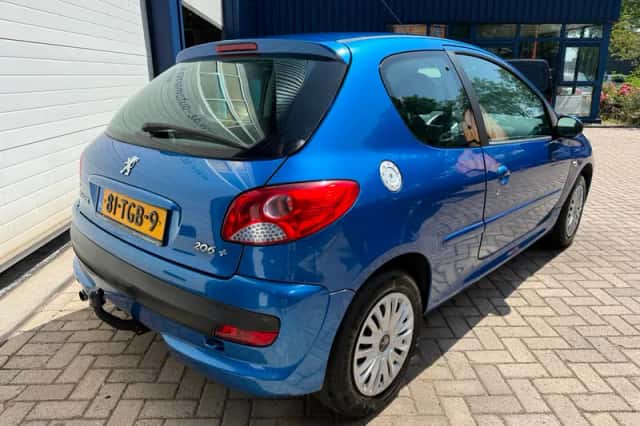 Peugeot 206 (2012) thumbnail 3