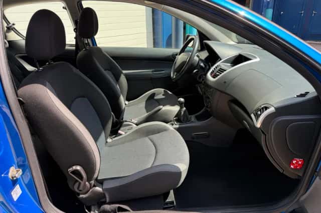 Peugeot 206 (2012) thumbnail 4