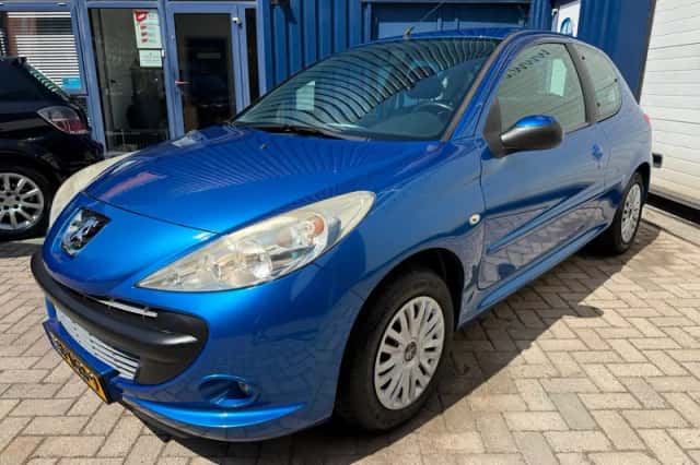 Peugeot 206 (2012) thumbnail 5